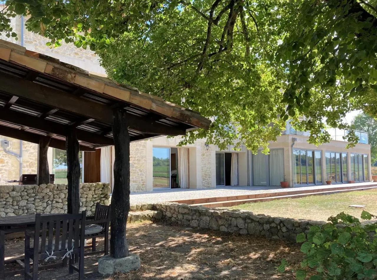 Fantastic Petit Beauval Hotel Saint-Sulpice-et-Cameyrac ภายนอก รูปภาพ