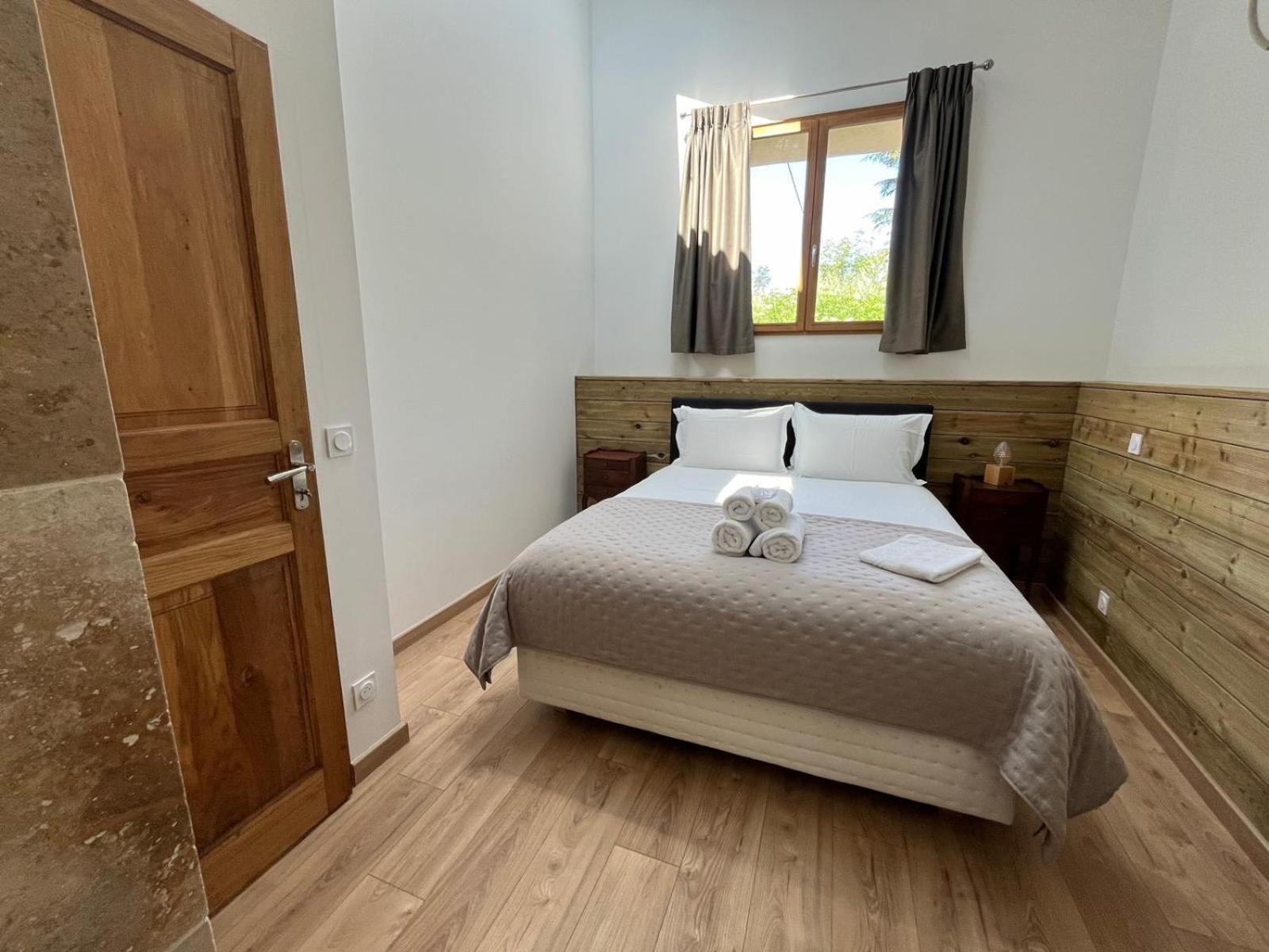 Fantastic Petit Beauval Hotel Saint-Sulpice-et-Cameyrac ภายนอก รูปภาพ
