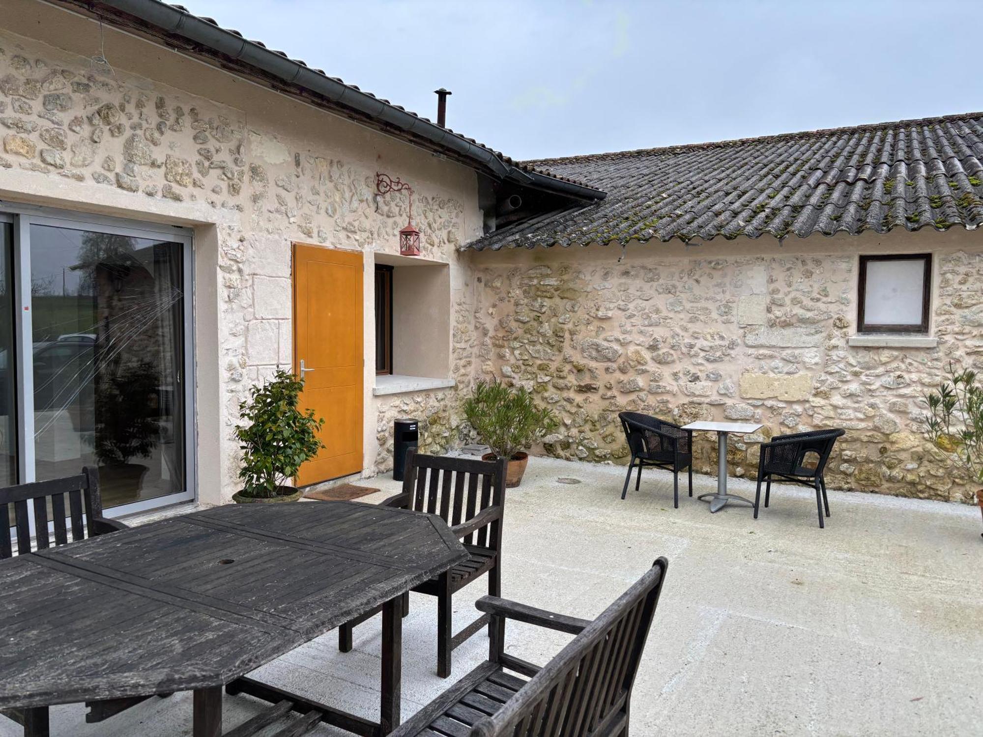 Fantastic Petit Beauval Hotel Saint-Sulpice-et-Cameyrac ภายนอก รูปภาพ